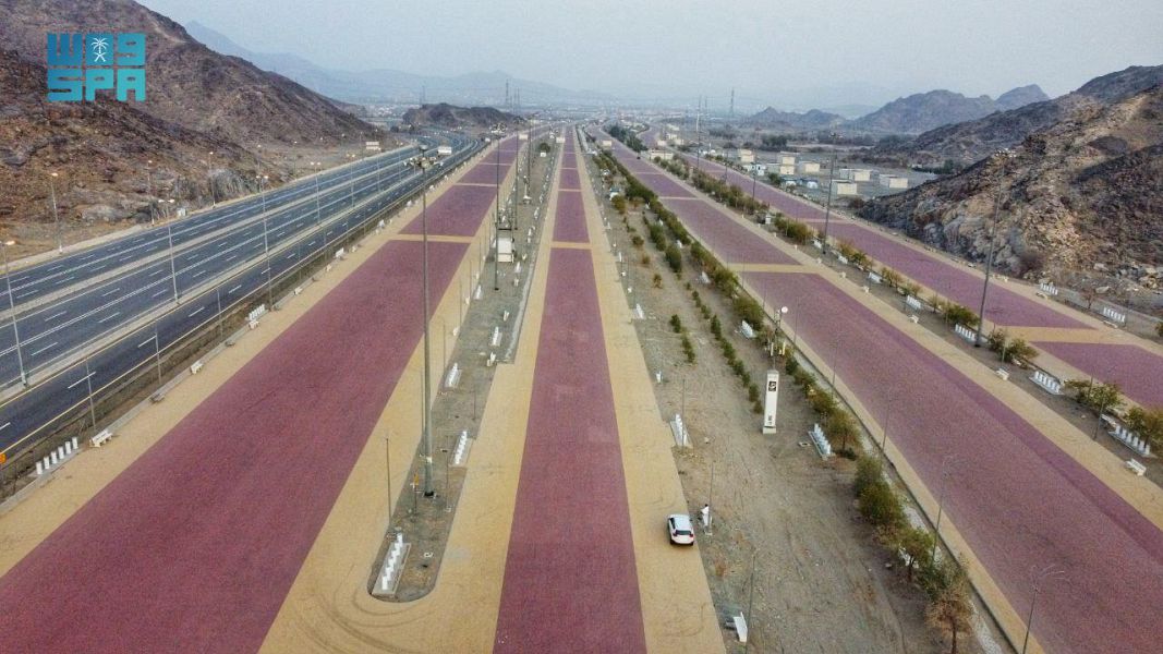 طريق المشاة بالمشاعر المقدسة .. معايير وتقنيات عالمية طريق المشاة بالمشاعر المقدسة .. معايير وتقنيات عالمية