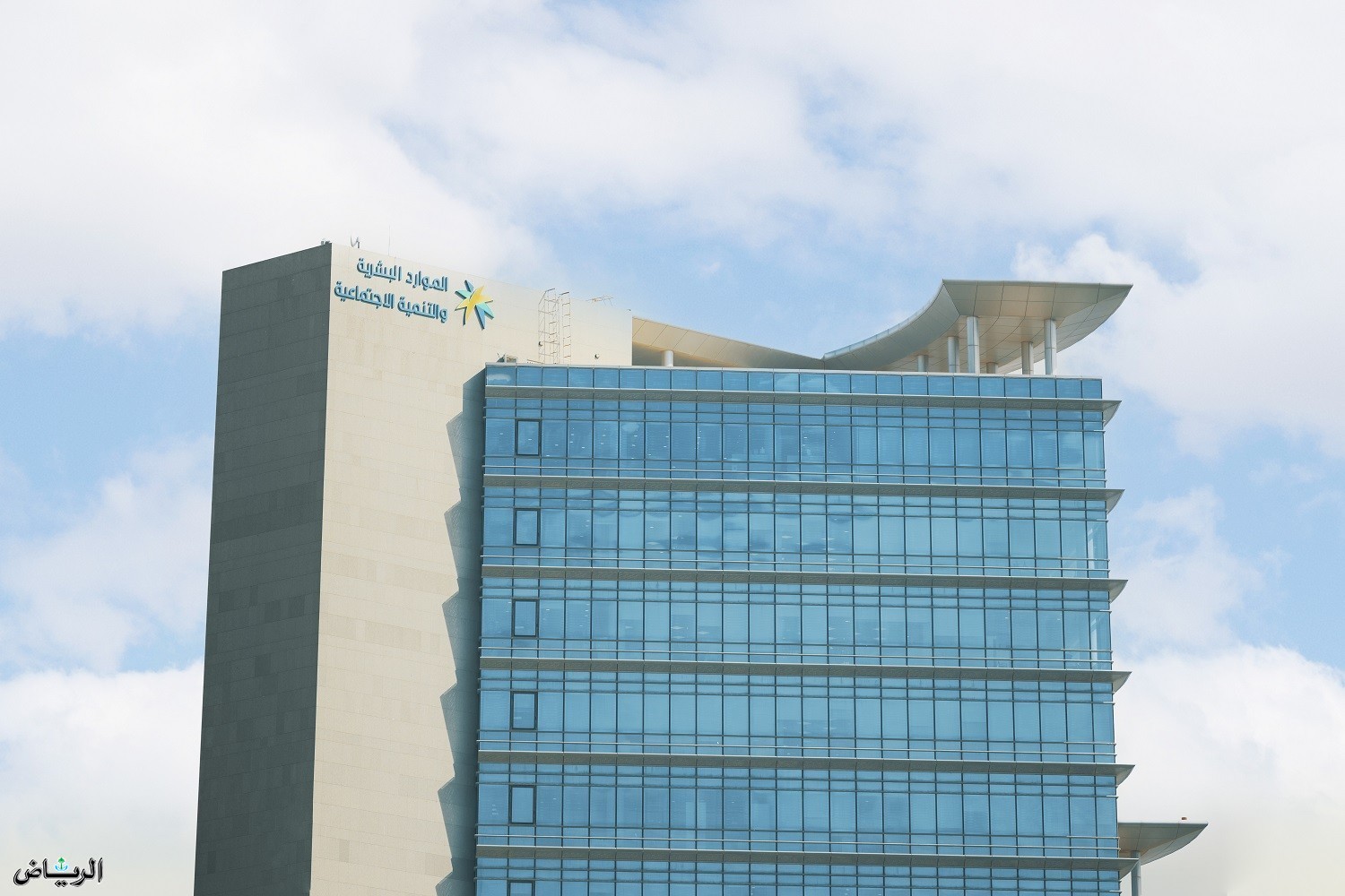 الموارد البشرية: توطين “محلات السباكة” بلغت 70%