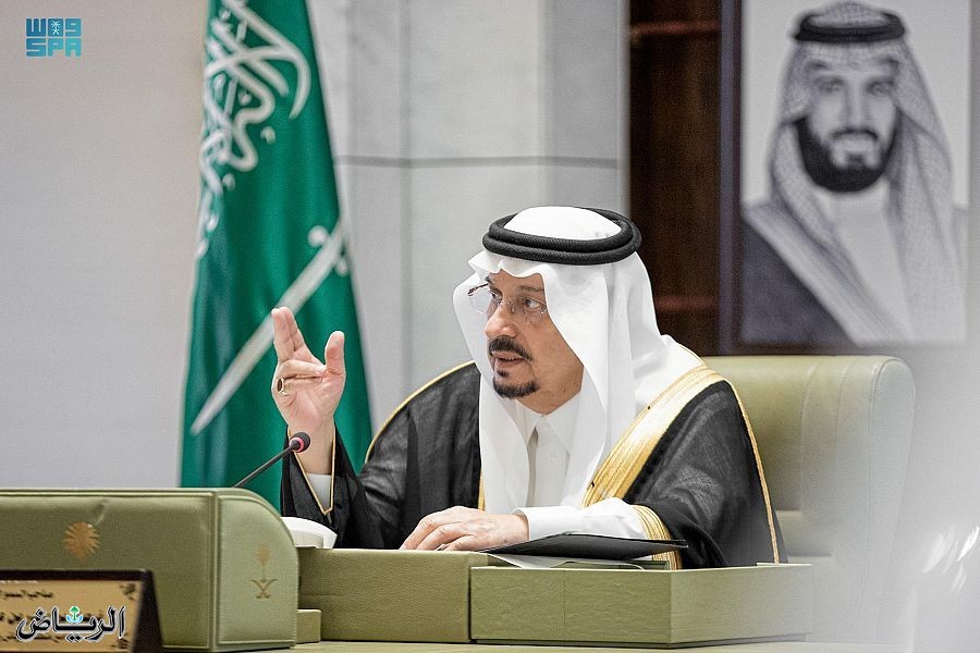 أمير الرياض يوجّه باستمرار العمل خلال إجازة عيد الفطر