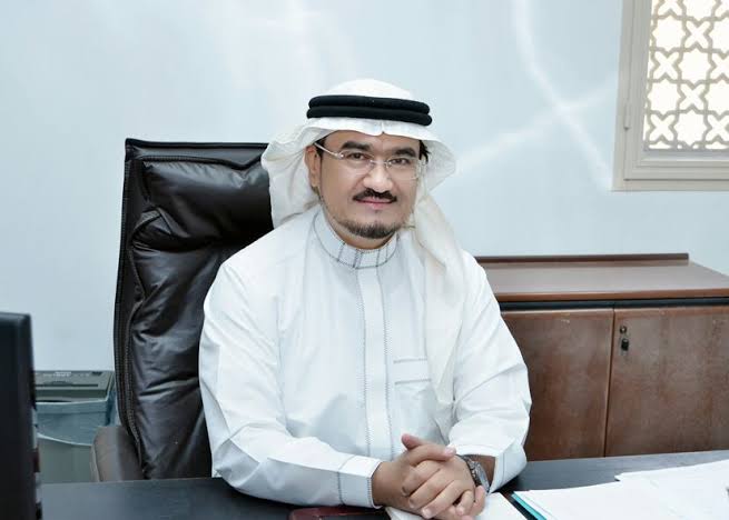 “عبدالعزيز”… حين أزهرَ الحفيدُ على أطرافِ العُمرِ